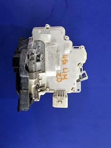 bmw e46 sedista: AUDI A6 A7 BRAVA VRATA 4G0839016A | audi delovi ALTINA ZEMUN — 1