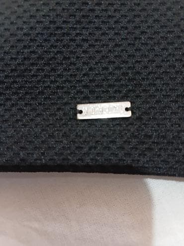 buzz nike dunk: Crna ženska bluza – Mohito Collection, veličina XS - Elegantna crna — 2