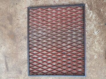 srafovi i matice: Metalna rešetka sa ramom,ram puna šipka 10 mm x 10 mm, dimenzije 445 — 1