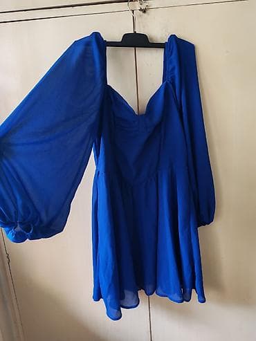 elegantne cizme: Plava kratka haljina sa dugim, puf rukavima. - Materijal: lagan — 2