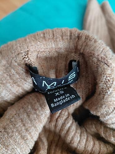 crne patike ženske: Ženski džemper sa rol kragnom, AMISU (New Yorker), veličina XS. - — 1