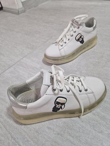 Trainers: Bele ženske patike sa providnim air đonom i pertlama. - Veličina: 39 - — 2