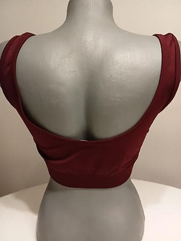 svecane majice: Bordo sportski top/braleta bez šavova - Model: kratki sportski top sa — 2