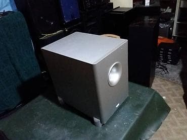 Aktivni wufer Magnat 8 inca(br.4)-sivi ispravan wufer, lep zvuk ima — 4