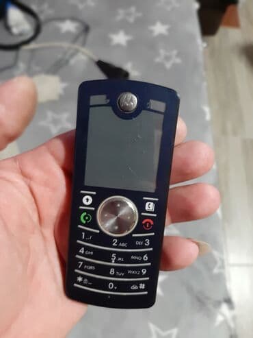 Motorola: Motorola F3 ispravna telefon radi na sve mreze stanje se vidi na — 1