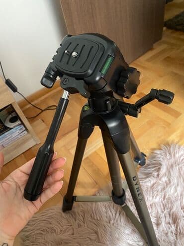 nalepnica objekat pod video nadzorom: Dynex stalak nov original kupljen u Americi 2500 din — 2