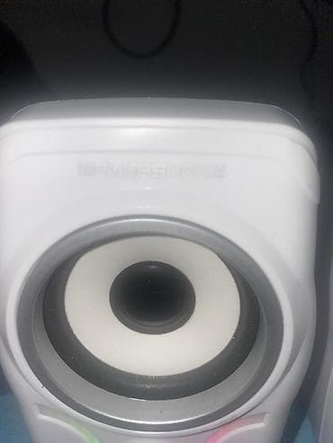 ove: **RGB stereo zvučnici za računar** Kompaktan set desktop zvučnika u — 1