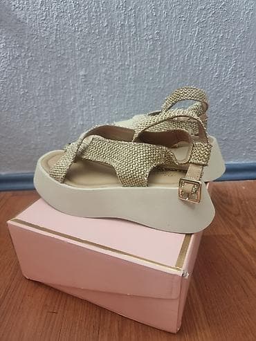 obuća solo: Zenske sandale br.39 Potpuno nove — 4