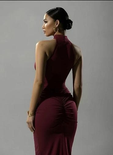 🔥🔥Elegantna duga haljina sa visokim izrezom - Kroj: uska silueta koja na lalafo.rs 🔥🔥Elegantna duga haljina sa visokim izrezom - Kroj: uska silueta koja