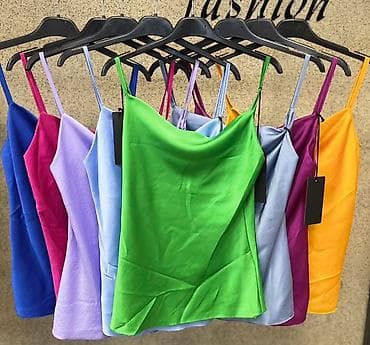 pull and bear patike zenske: 06. A K C I J A‼️
Saten majica : 1.700 dinara 
2 kom = 2.290 dinara H — 7