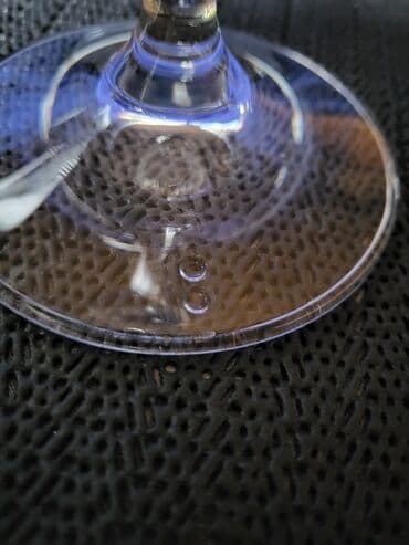 kristalne čaše prodaja: Case nove,vintaz kristal za vino Montana Nemacka. Case tanji — 16