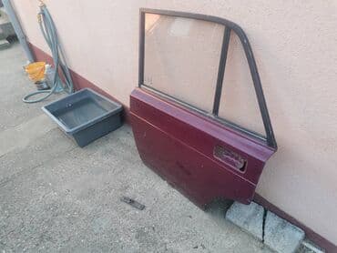 presvlake za prednja sedista: Vrata zadnja leva Lada 2107 Riva,2105 u bordo boji . Vrata su — 9