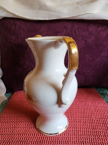 vaza sa cvecem crtez: Vaza nova 70te Zajecar porcelan. Vaza visina. 21cm — 7