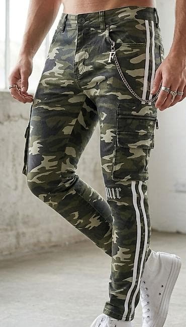 Muške slim-fit pantalone sa cargo džepovima – maskirni dezen -