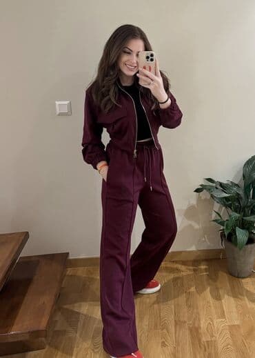pantalone džeparice: Ženski komplet trenirka – jakna + pantalone - Model: Dvoddelni set od — 2