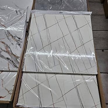 hodnik ormari: 🔝🔝🔝Zidne obloge 🔝🔝🔝 🔥🔥🔥2600 din 10 tabli (60x60)🔥🔥🔥 ✅Samolepljiva — 10