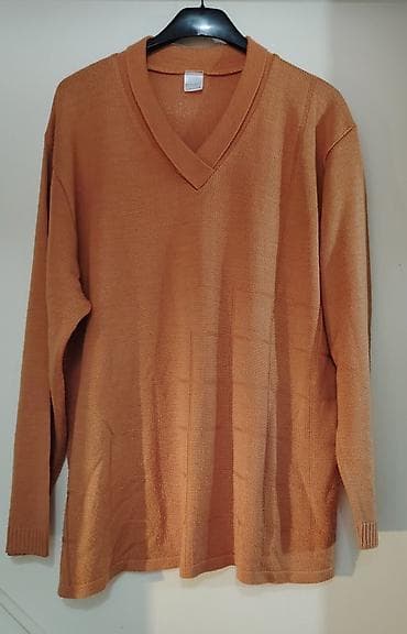 benetton kosulje: Džemper sa V‑izrezom, boja karamela/terakota. Tanji, glatko pleteni — 1