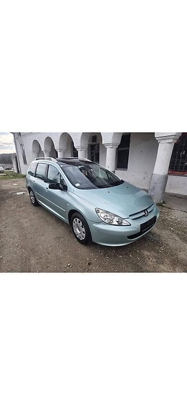 sedista za automobile: Delovi za Peugeot 307 sw u zelenoj boji — 2