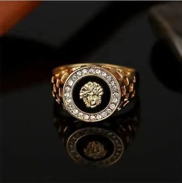 nakit s kristali: Vel:11
Cena:1000din — 2