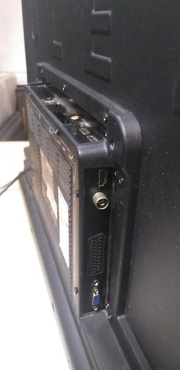 polovni iphone 12 mini: Potpuno ispravan tv masivne izrade metalnog rama i nogice su od — 7