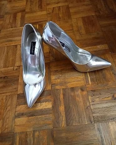 cipele za starije osobe: Ženske salonke Juliet – srebrne, špic - Brend: Juliet (etiketa — 2