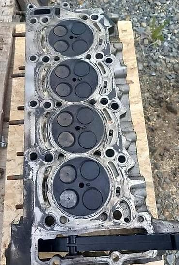 sa staklom: W169 GLAVA MOTORA ZA MERCEDES BENZ A 160, A 180 OD 2004. DO 2008. GOD — 1