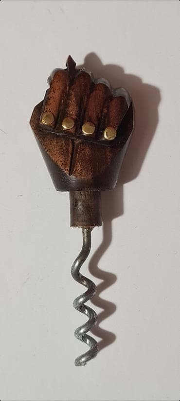 ruski saten cena: - Upečatljiv i simboličan komad, ova vintage rezbarena figura služi i — 7