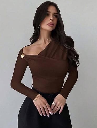 Men's Footwear: Elegantna ženska bluza sa dugim rukavima i asimetričnim izrezom na — 4
