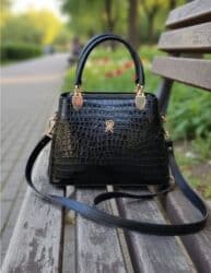 Kaiševi: Torbe 
Cena:2700 din — 16