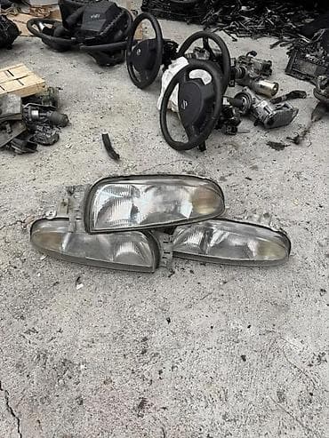 separator uljnih para: FAROVI FORD FIESTA MK4 PAR 20E | Cena za par je 20e — 1