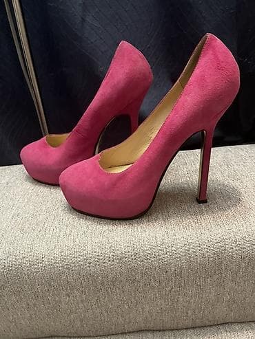 polovna obuca na veliko: Ženske visoke potpetice u jarkoj roze boji, izrađene od brušene kože — 5