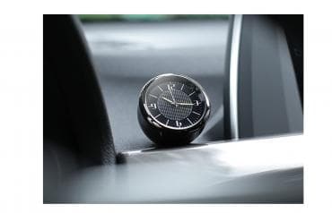 adapter za auto upaljač sa 220v na 12v: Sat za automobil - RENAULT Sat sa logom RENAULT automobila. Izuzetno — 7