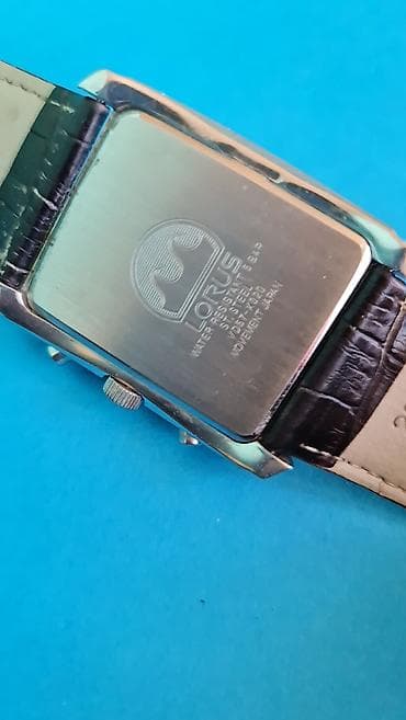 Ručni satovi: Lorus hronograf ručni sat – kvadratno kućište, kvarcni mehanizam — 3