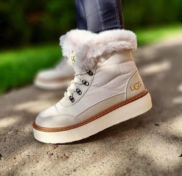 Personal Items: High boots — 11