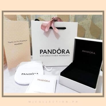 kutija za nakit pandora: PANDORA narukvica sa original pakovanjem Cena:3500din Set sadrzi — 9