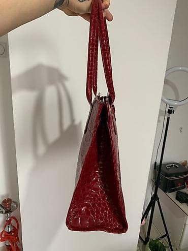 Lične stvari: Za sve info javite mi se
Jako kvalitetna torba — 6