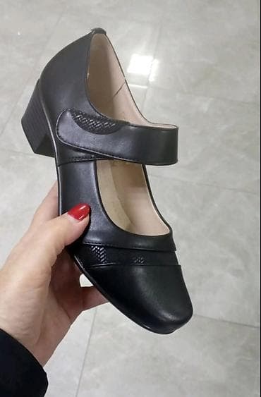 Ženske cipele sa niskom potpeticom i kaišem preko risa (Mary Jane na lalafo.rs Ženske cipele sa niskom potpeticom i kaišem preko risa (Mary Jane