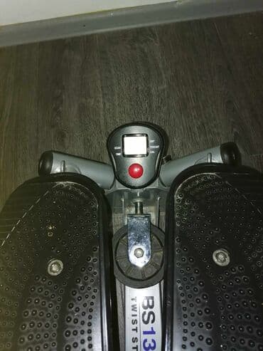 Muzički instrumenti: Twist stepper BS1320A - Kompaktan kućni kardio rekvizit za trening — 2