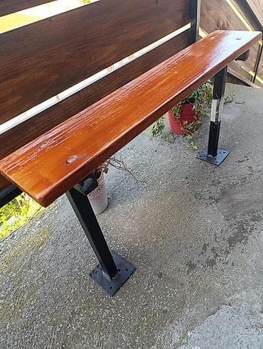 komode cena: Drvena klupa za terasu/baštu sa metalnim stalkama - Sedište: masivna — 2