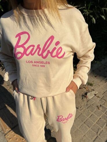 barbie haljina za djevojčice: Novoooo
Barbie komplet
Uvoz Turska
Vel:s,m,l
Cena: 3200 din — 1