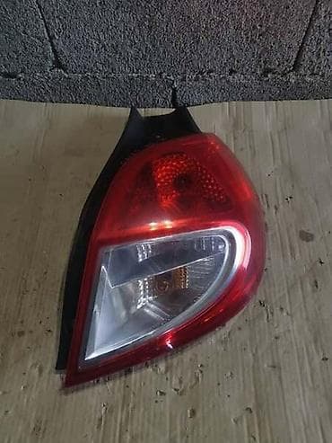 stop svetlo reno megan 3: STOP SVETLO DESNO RESTAYLING ZA RENAULT CLIO OD 2009. DO 2012. GOD. | — 1