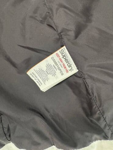 zimska jakna: SUPERDRY original jakna, prelepa, malo je zaprljana ispod mesta gde se — 6