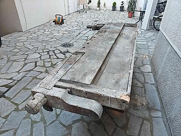 Stolovi: POKLANJAM stolarsku tezgu sa slike. - Masivna drvena stolarska radna — 2