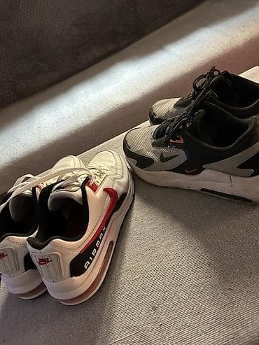 Patike: Na prodaju dva para original Nike patika.  Brojevi su 44.  U pitanju — 1