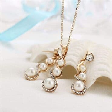 jimmy choo set: Cena: 1300din — 5