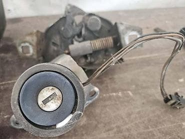 BRAVA HAUBE VRATA ZA FIAT PUNTO OD 2000. DO 2003. GOD na lalafo.rs BRAVA HAUBE VRATA ZA FIAT PUNTO OD 2000. DO 2003. GOD