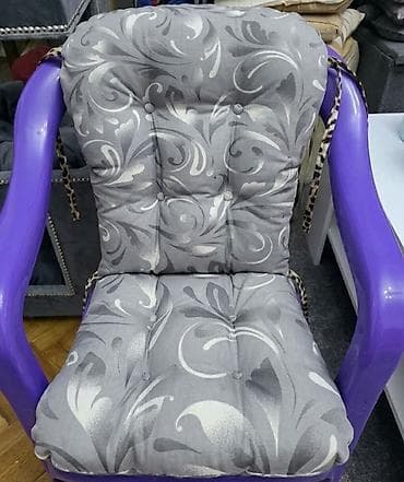 prodaja posteljine novi pazar: Jastuci za stolice sedište i naslon.Komplet udobnih,debelo punjenih — 1