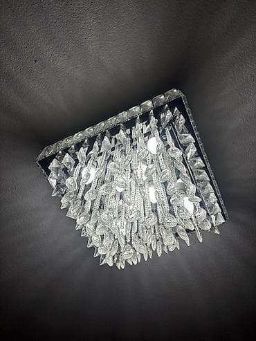 Kvadratni plafonski luster sa kristalnim visuljcima - Dizajn: moderni