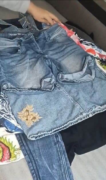 džins farmerke: Paket ženske odeće – više komada - Farmerke u više modela: klasične — 1