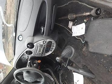 ford hecbek: PLASTIKE BRISACA ZA FORD KA OD 1998. DO 2006. GOD. | FORD velika — 1